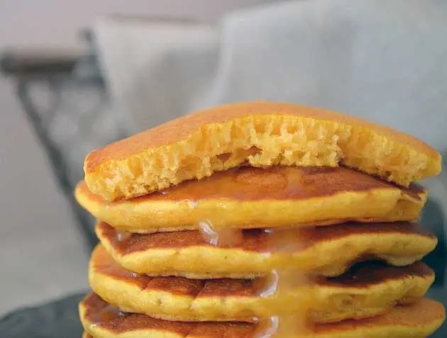 Fluffy Pumpkin Pancakes with Easy Caramel Sauce 3 Pumpkin pancakes