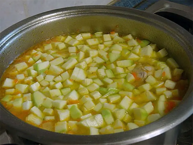 Easy Zucchini and Potato Soup 3 Zucchini Soup