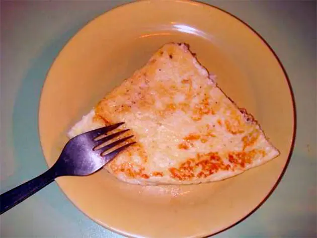 1-Minute Microwave Cheese Omelette 3 Cheese omelet