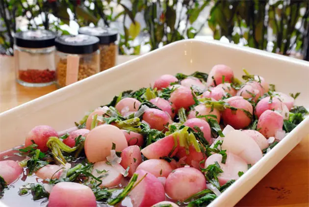 Braised Radishes: A Surprisingly Savory Side Dish 3 Stewed radish