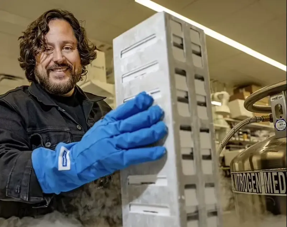 Geneticists promise to revive the extinct woolly mammoth by 2028.