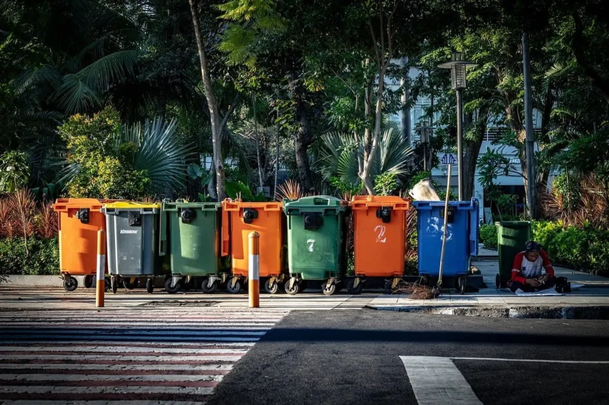 How Recycled Fiberglass Could Turn Plastic Waste into Roads and Buildings 3 Plastic waste: an opportunity for a new life in construction