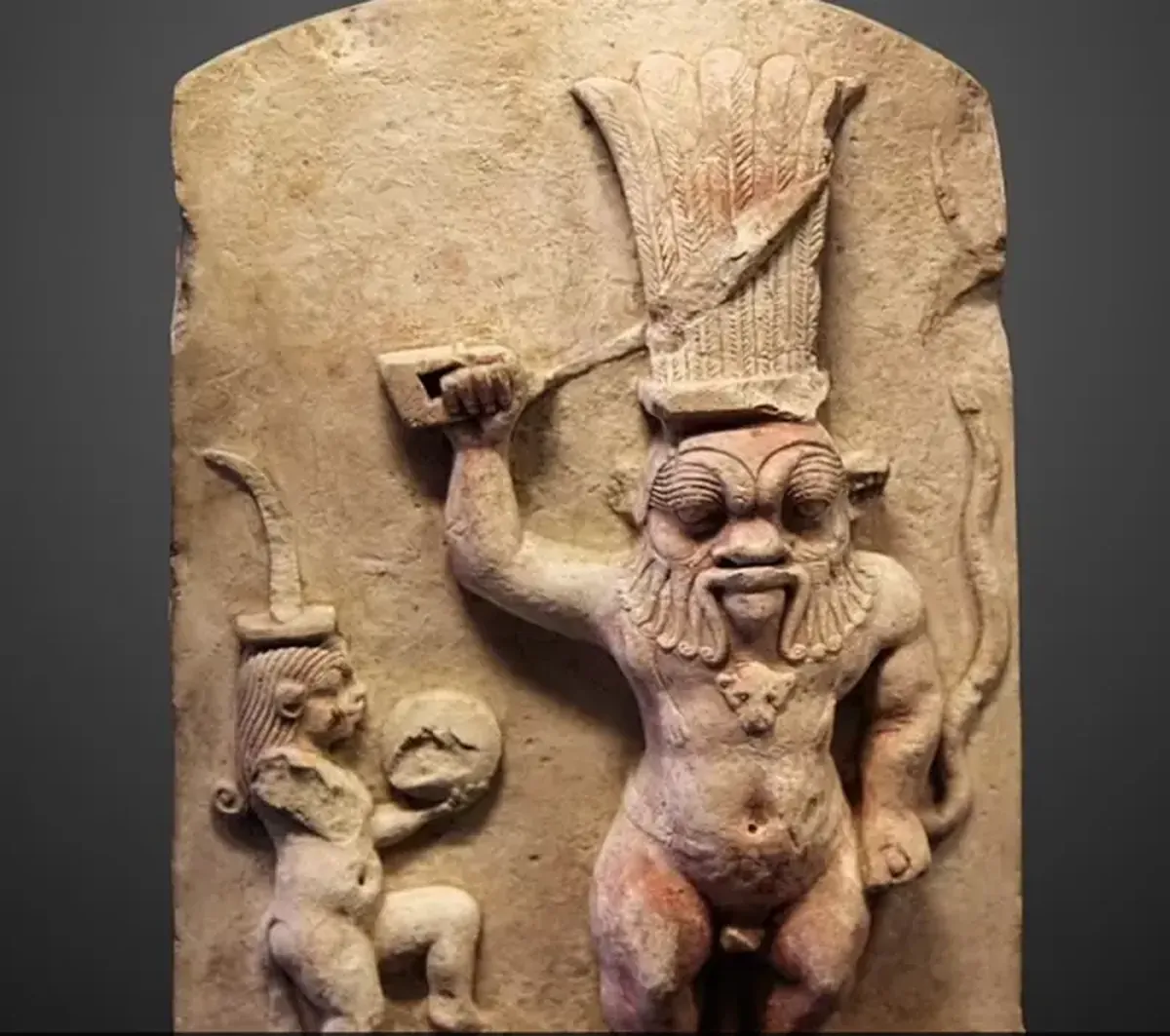 Inside an Ancient Egyptian ‘Cocktail’ That Mixed Psychoactive Plants, Blood, and Breast Milk 4 And what a strange concoction it was: what kind of unusual cocktail did the ancient Egyptians drink 2,200 years ago?