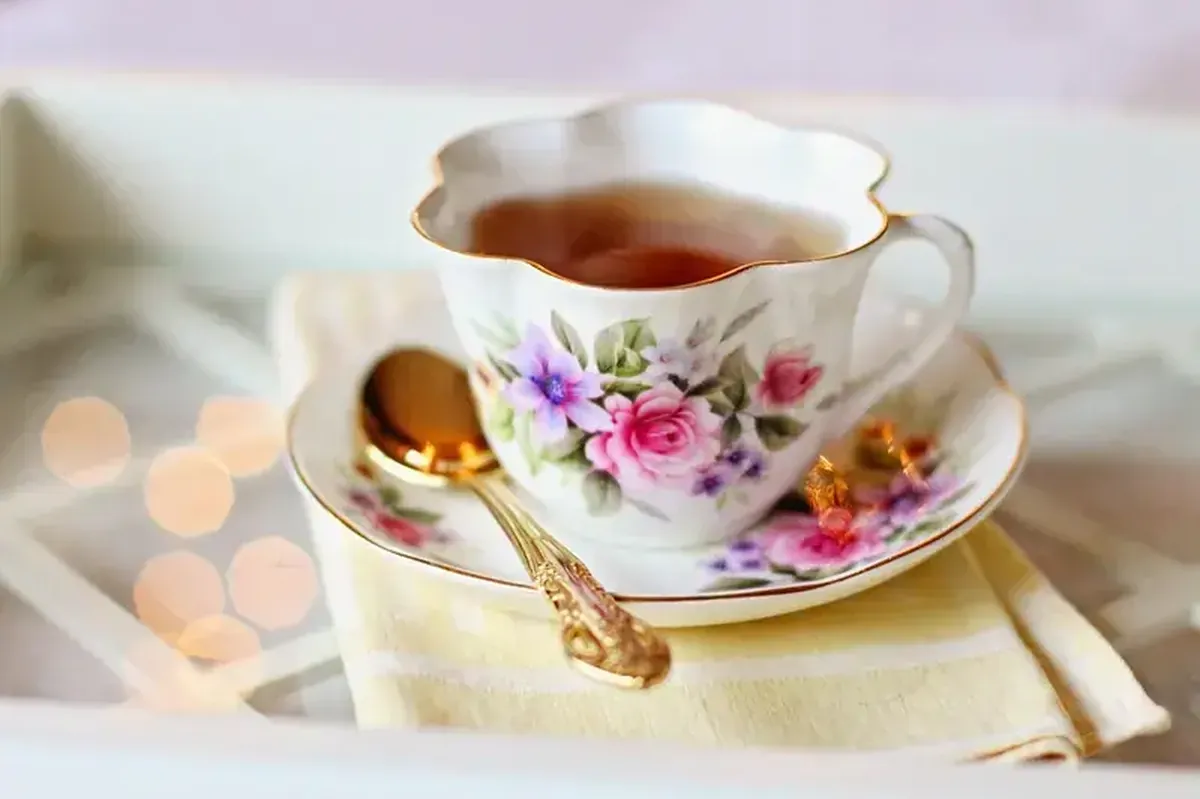Don't Reheat Tea in the Microwave — It Really Changes the Flavor 4 Why you shouldn't reheat tea in the microwave?