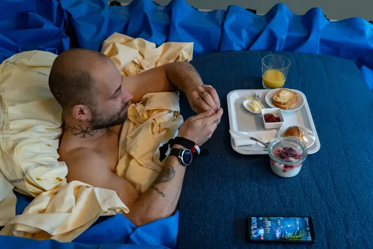 Dream job: €5,000 for 10 days in bed.