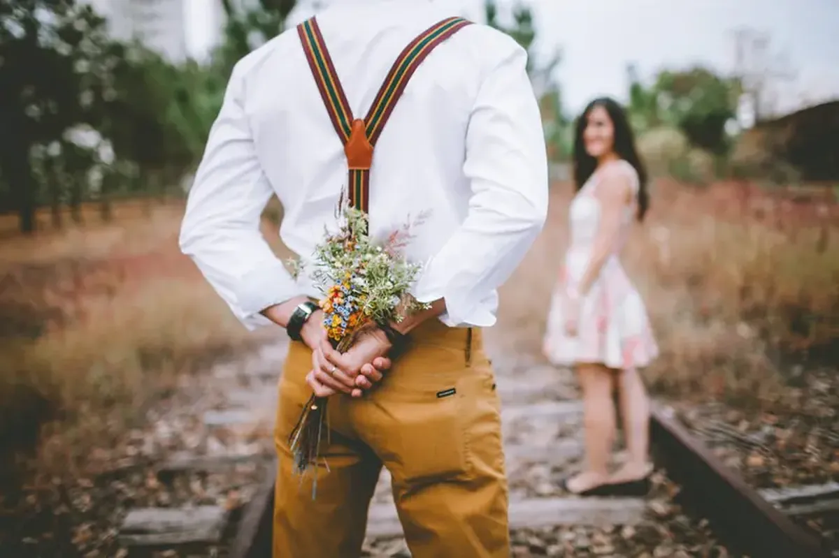 Beauty, Brains, Sex Drive — or Money? What People Really Look for in a Partner 5 Beauty, intelligence, sexuality, or... money?