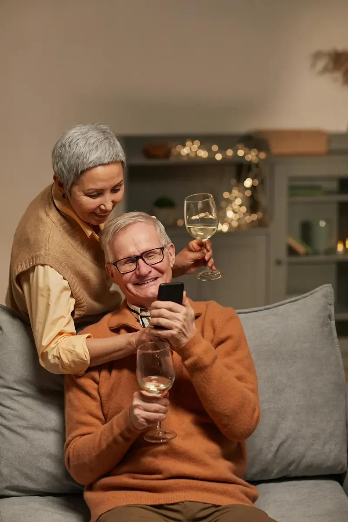 Couples who drink alcohol together are happier in their marriages.