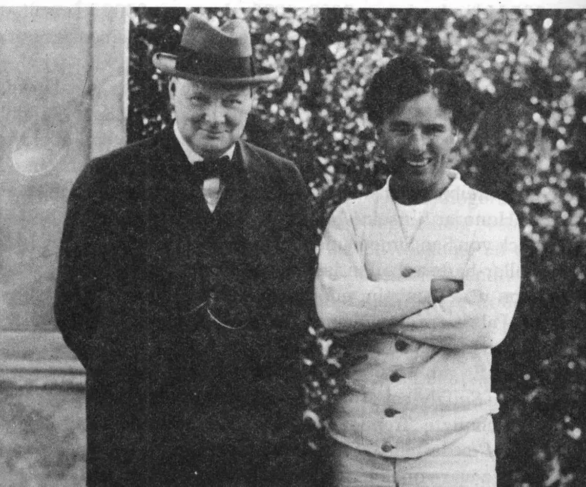 Winston Churchill: From a Blenheim Ball to Britain's Defining Leader 13 Winston Churchill: the greatest Briton in history