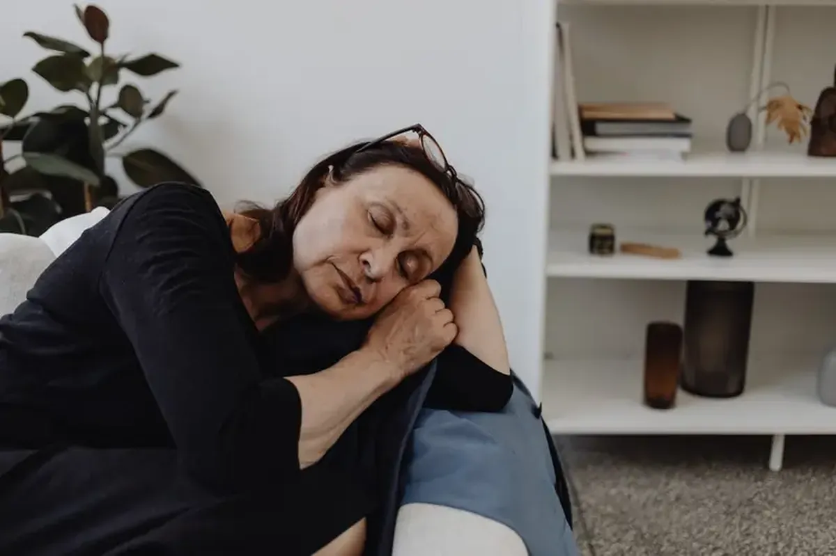 Daytime naps benefit the brain.