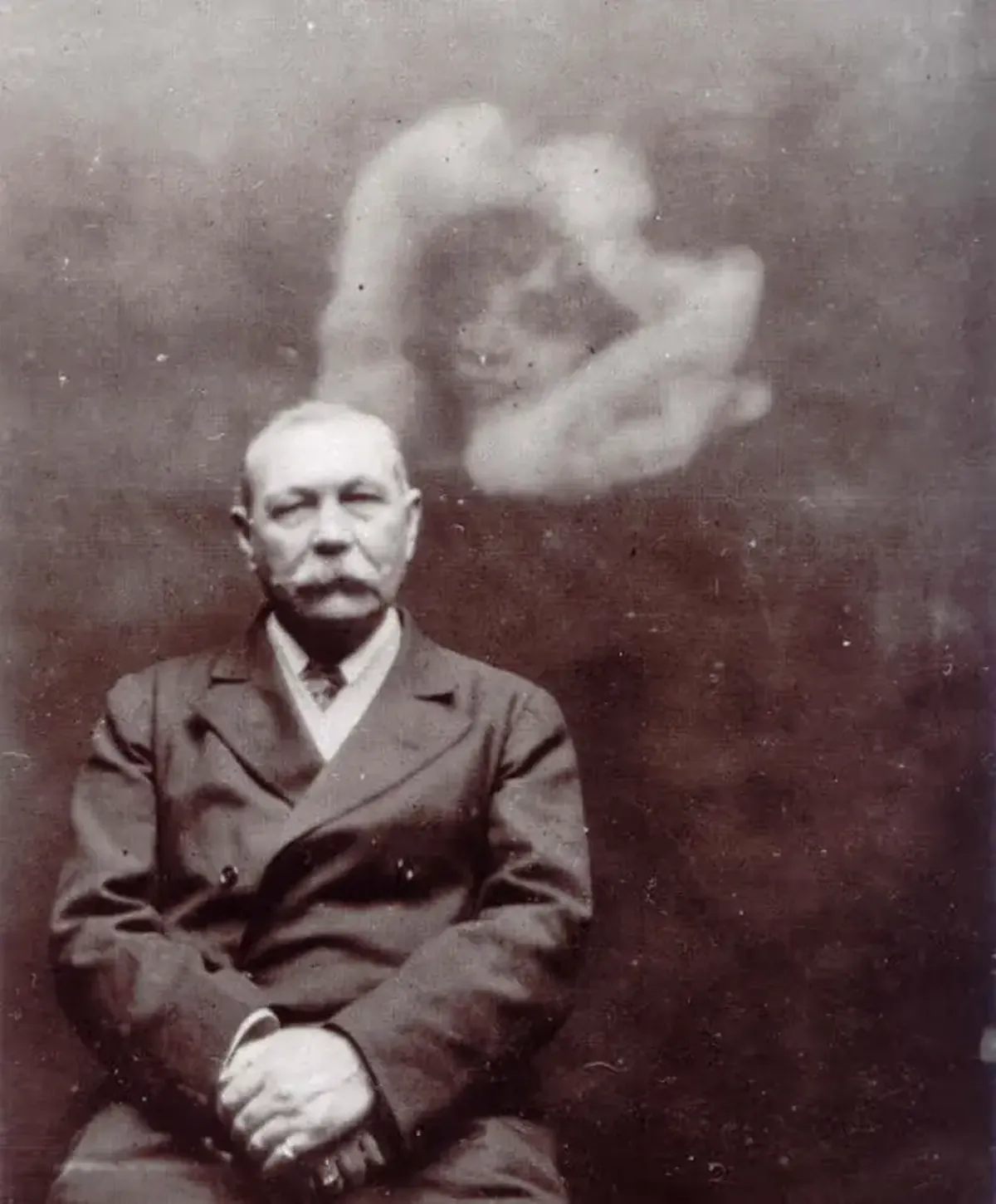 Sir Arthur Conan Doyle: The Man Behind — and Beyond — Sherlock Holmes 10 Sir Arthur Conan Doyle: Not Just Sherlock