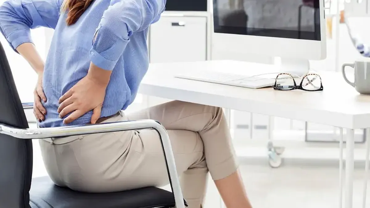 Daily 30-Minute Walks Cut Back Pain in Half 3 According to scientists, regular walking helps relieve back pain.