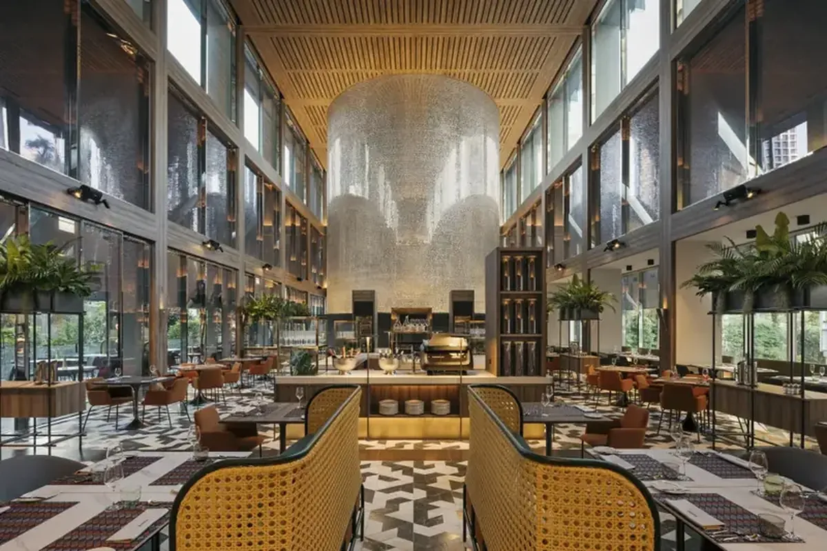 Inside Singapore’s Vertical Oasis: The Tower Voted Best New Skyscraper 5 The Vertical Oasis of Singapore: Experts Have Named the World's Best Skyscraper