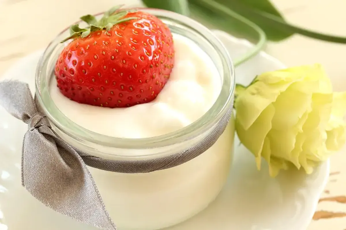 Scientists say regular consumption of yogurt protects against bowel cancer.