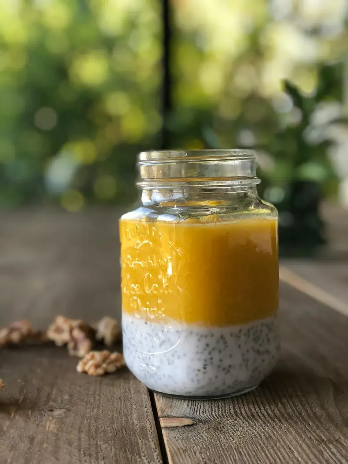 The Mysterious Stranger: Benefits and Risks of Mangoes