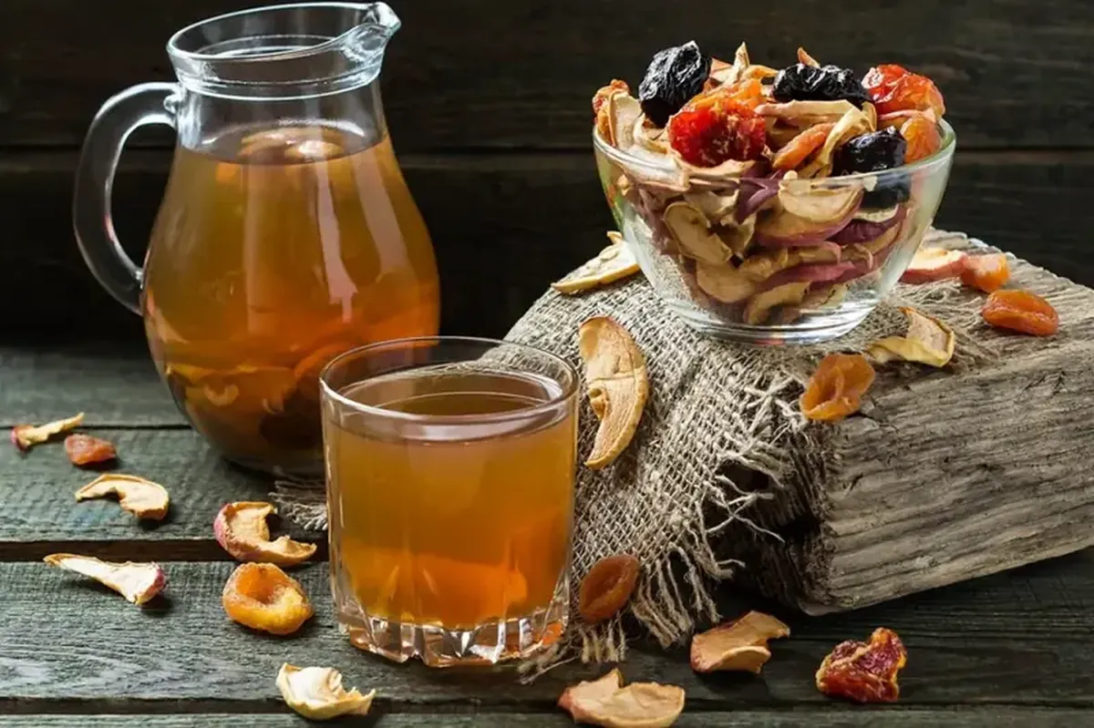 Make This Dried-Fruit Compote for a Spring Vitamin Boost 3 Spring vitamins: recipe for dried fruit compote.