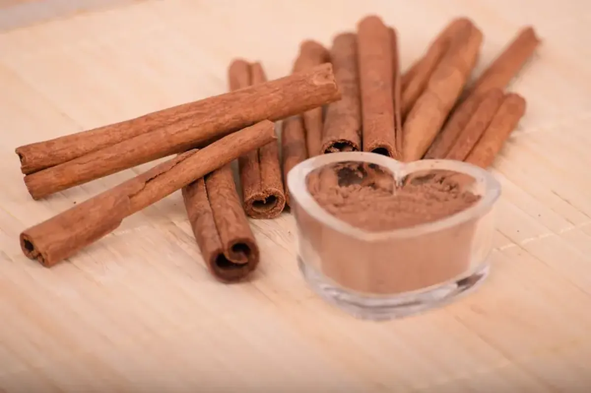 How Cinnamon Can Boost Memory and Focus 3 The miraculous spice for the wise: cinnamon boosts memory and attention.
