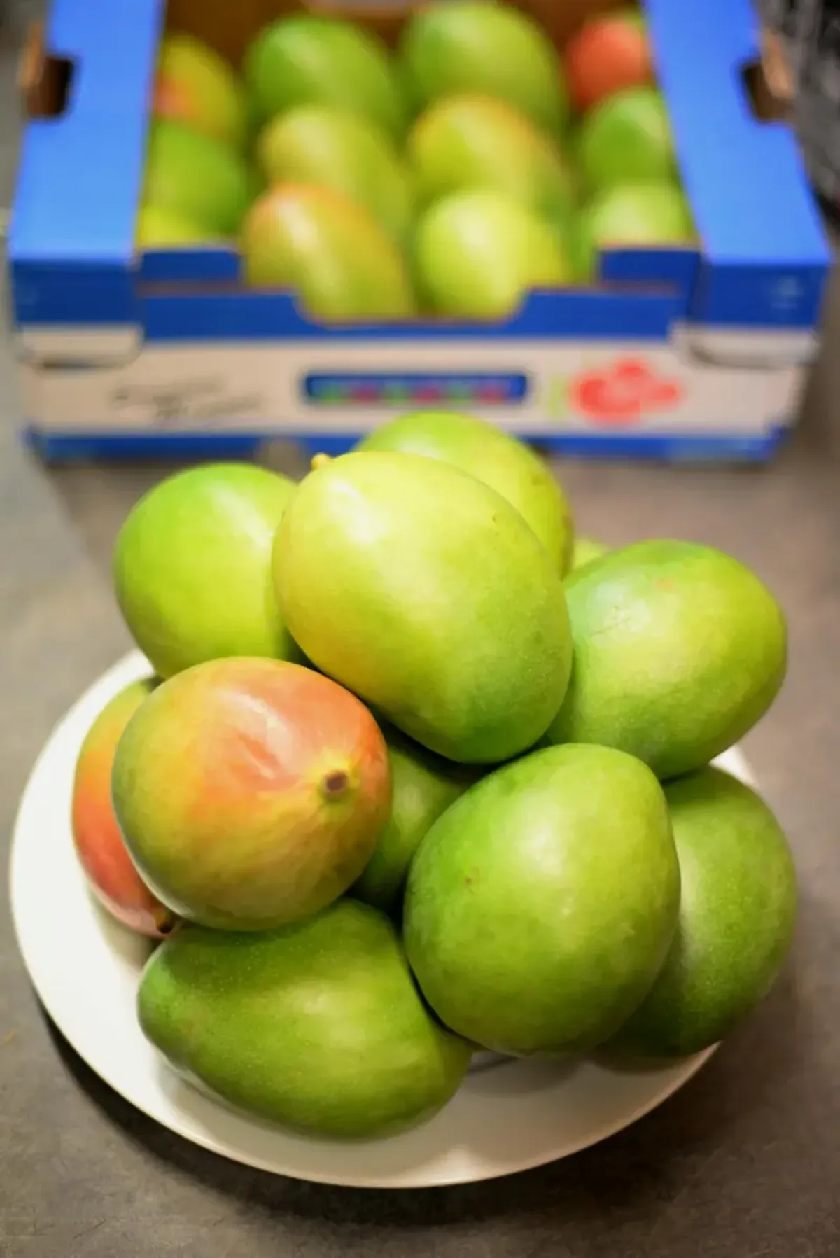 The Mysterious Stranger: Benefits and Risks of Mangoes