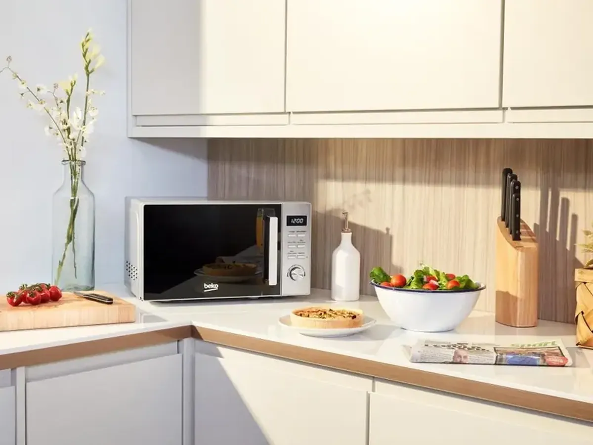 Get rid of the stereotype: a microwave doesn't strip food of its nutrients.