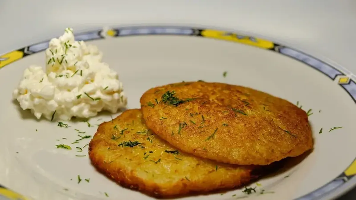 Herby Potato Pancakes: A Gluten-Free Twist on a Classic 3 An unusual recipe: potato pancakes with herbs.