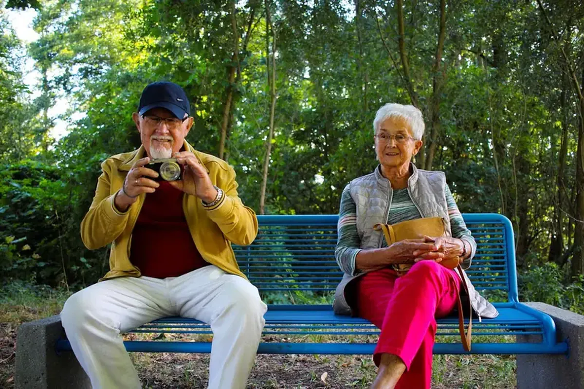 Without creaks or groans: how to stand up without pain as you age