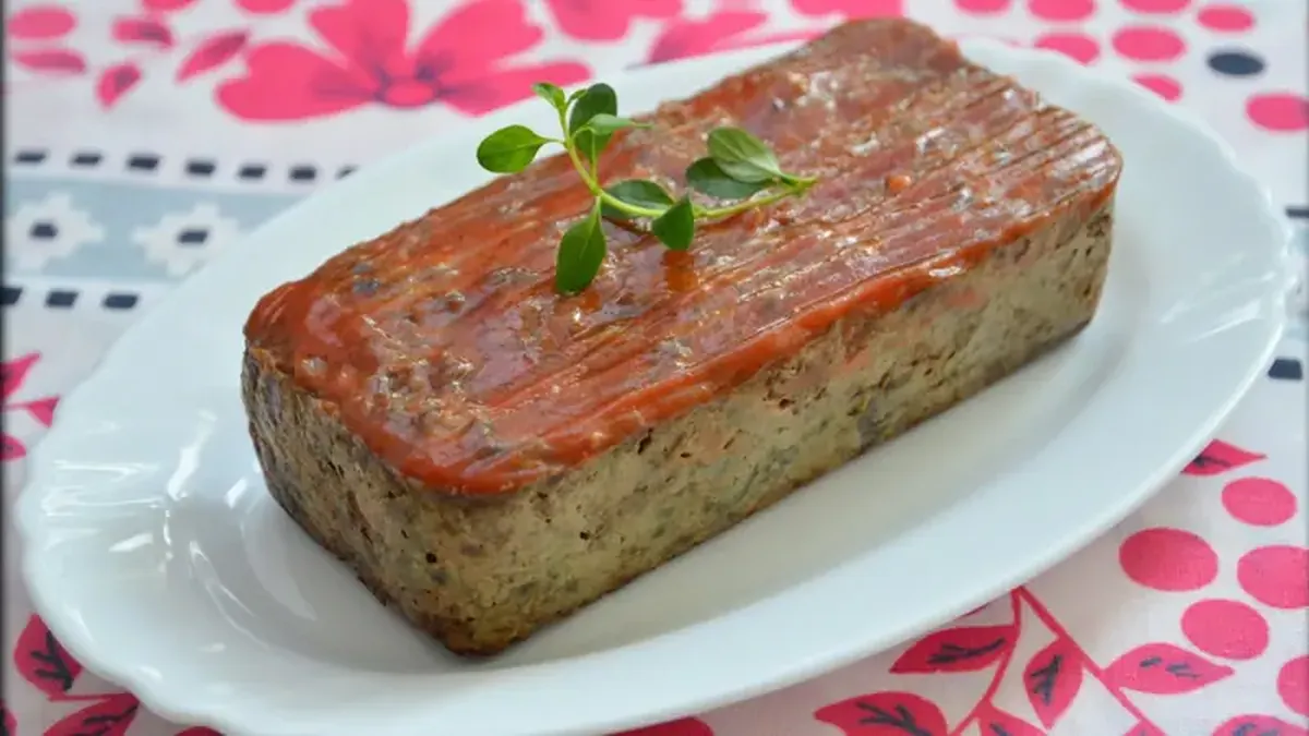 Youthful recipe: mushroom pâté with chicken liver.