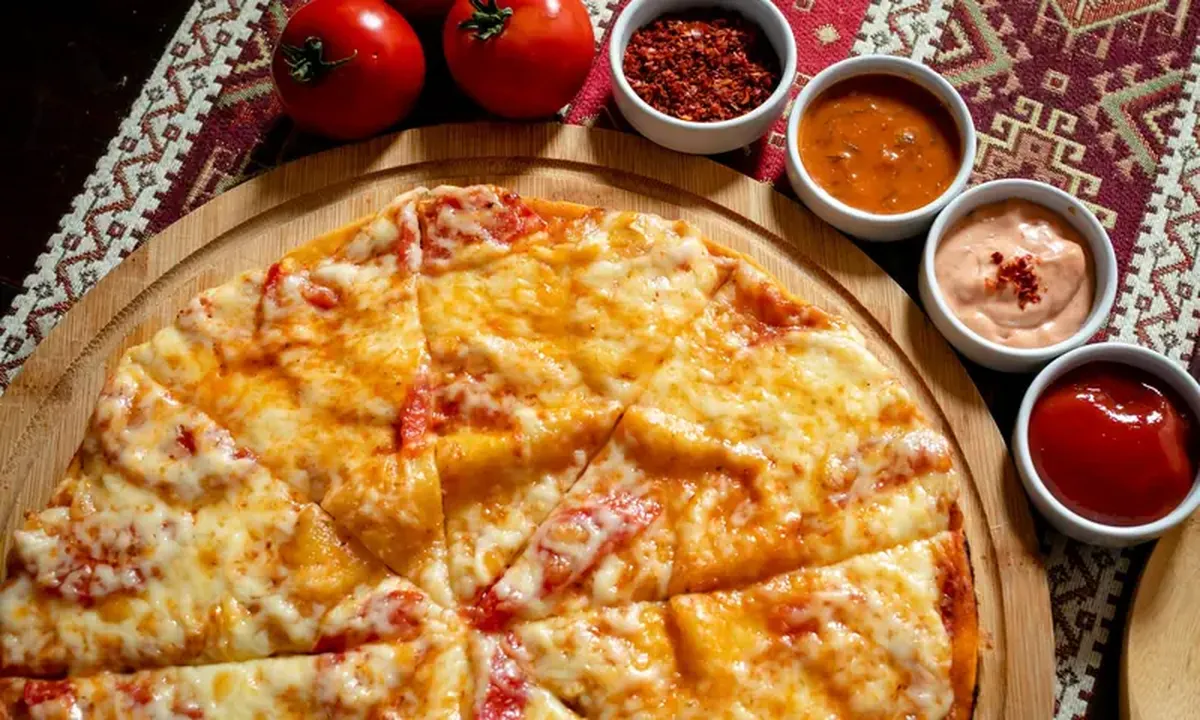 An unusual recipe: potato pizza