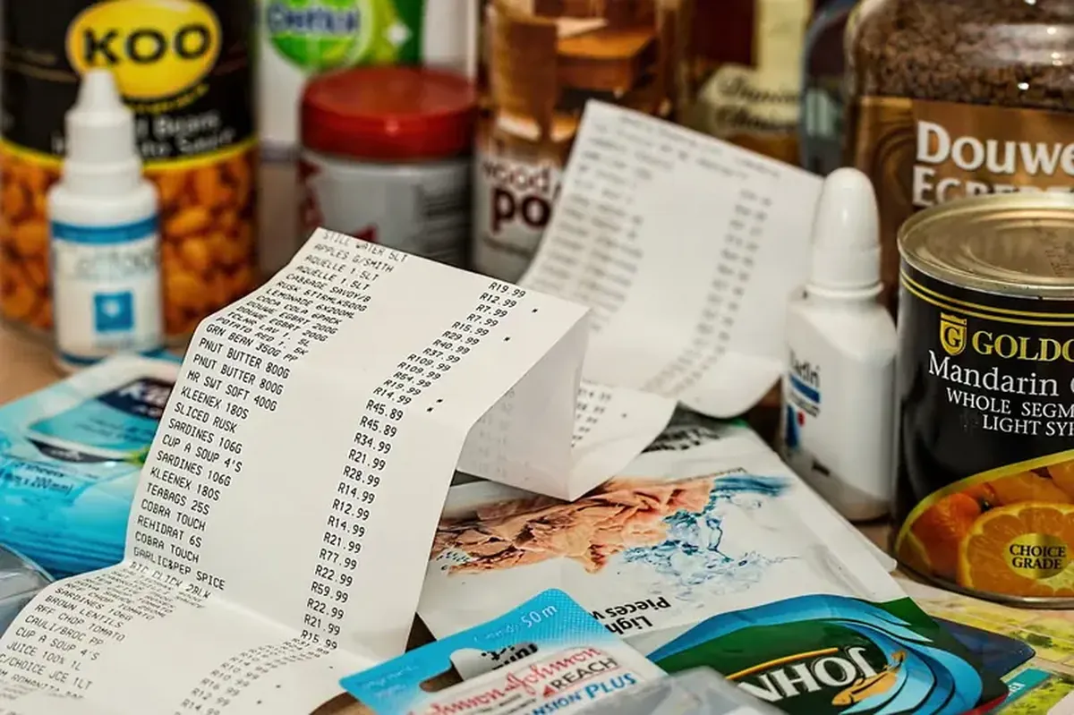 How Supermarket Music Tricks You Into Spending 10% More — Weekdays Only 3 A musical trap for shoppers.