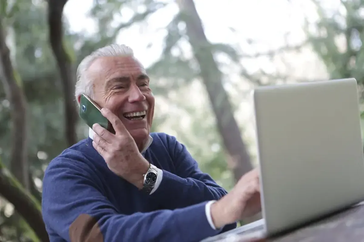 New WHO Review Finds No Link Between Mobile Phones and Brain Cancer 3 According to the WHO, using a mobile phone does not cause brain cancer.