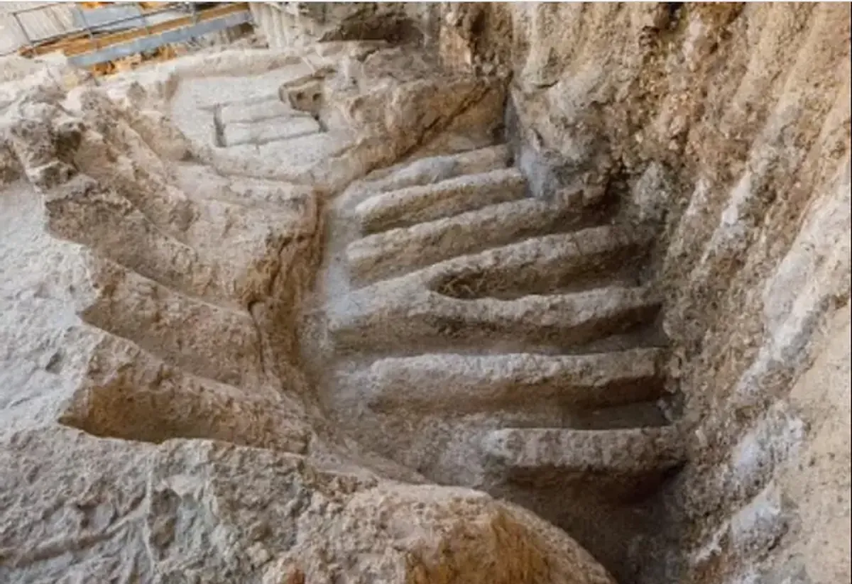 A 3,000-Year-Old Trench Mentioned in the Bible Found in Jerusalem's City of David 4 In Jerusalem, archaeologists have discovered a 3,000-year-old structure mentioned in the Bible that was long thought lost.