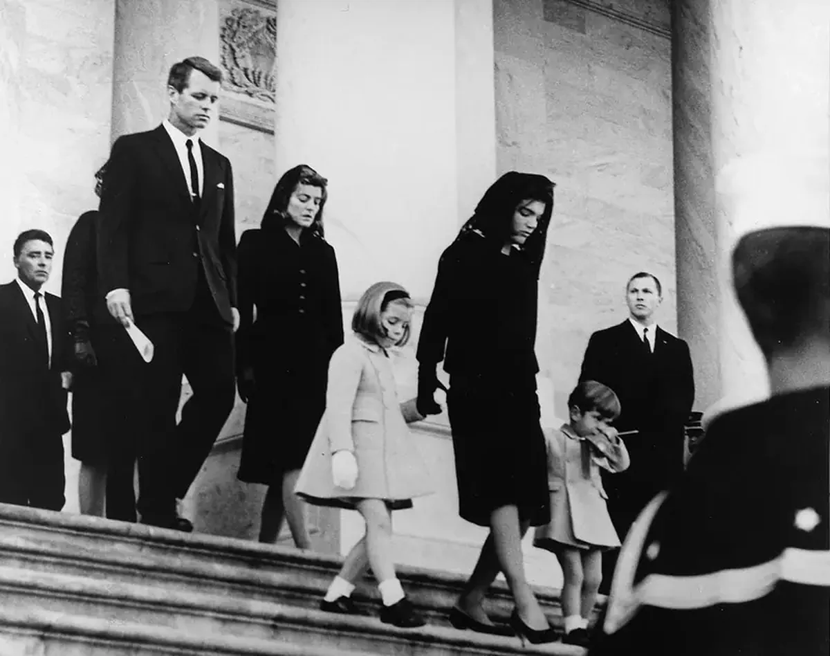 Jackie Kennedy: Style, Scandal, and Survival in the White House 18 Jacqueline Kennedy: The First Lady