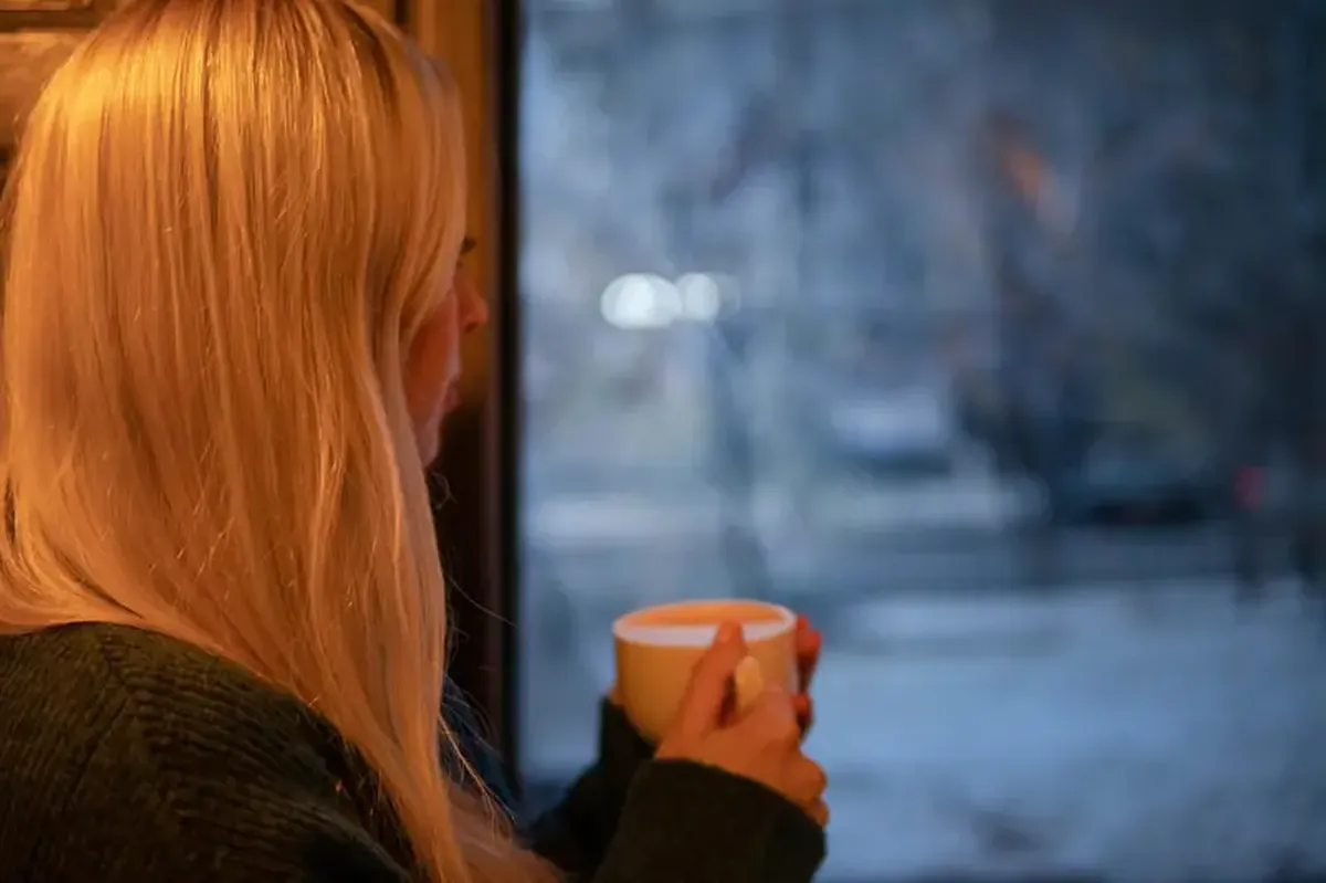 Dear Zimonka, I'm feeling sad — how simple rituals can ease seasonal melancholy.