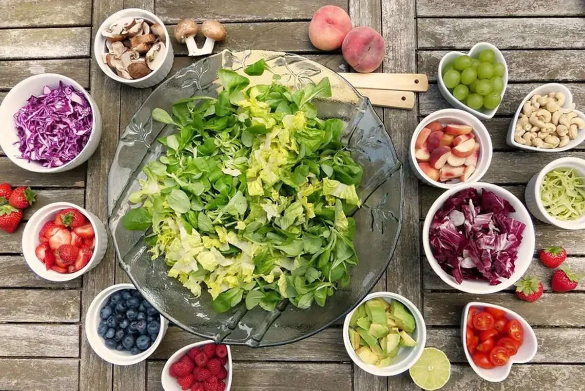 When Veganism Goes Too Far: Why Raw-Only Diets Can Do More Harm Than Good 4 Extreme veganism: more harm than good?
