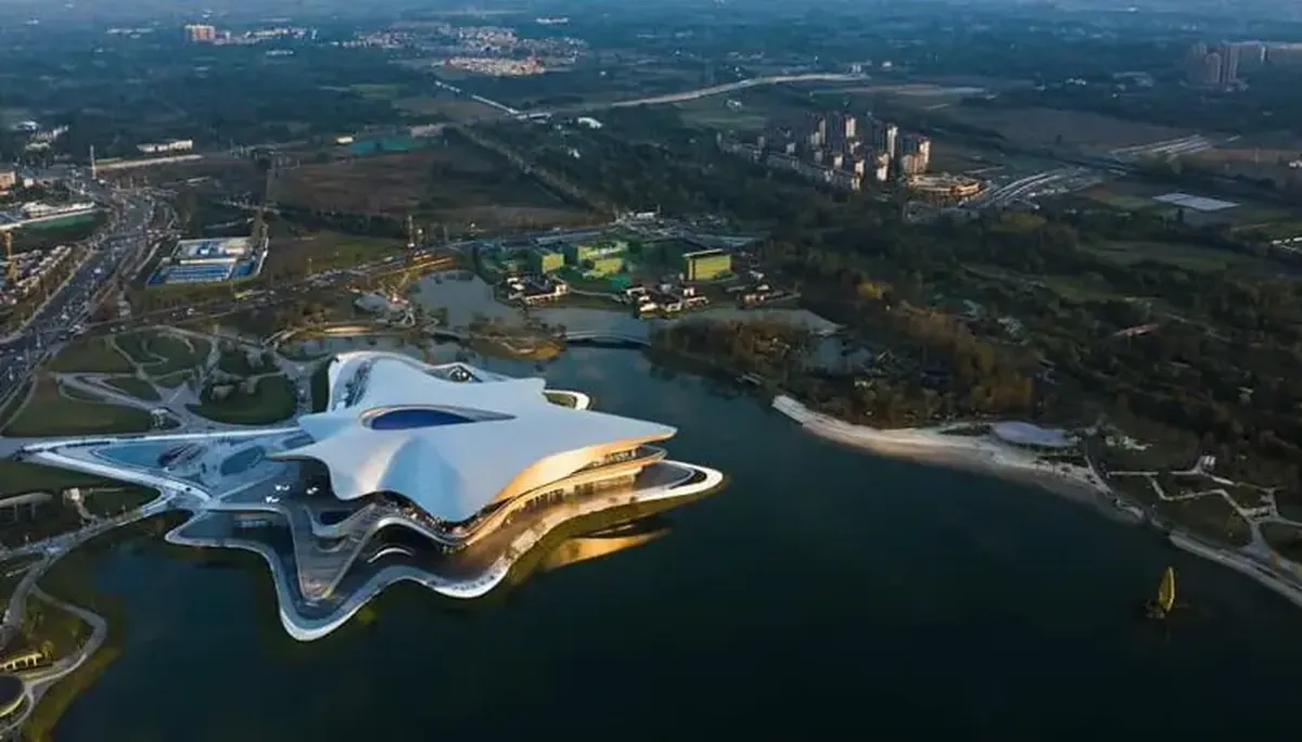 Unreal Reality: An Incredible Science Fiction Museum Has Been Built in China
