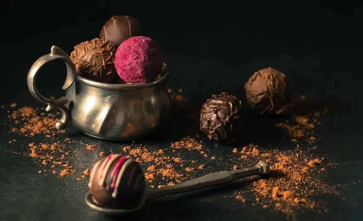 This chocolate swaps sugar for cocoa pulp — healthier and greener 3 Scientists have developed a new type of chocolate that is healthier and more environmentally friendly.