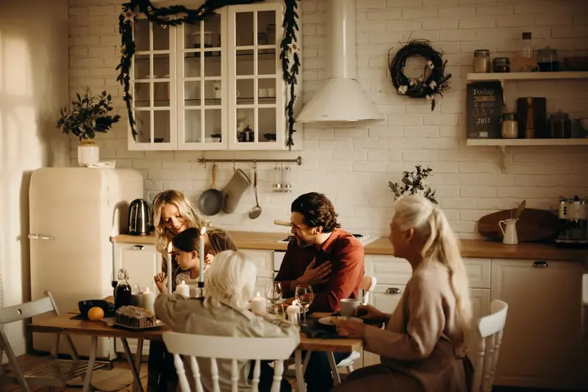 Dear Zimonka, I'm feeling sad — how simple rituals can ease seasonal melancholy.