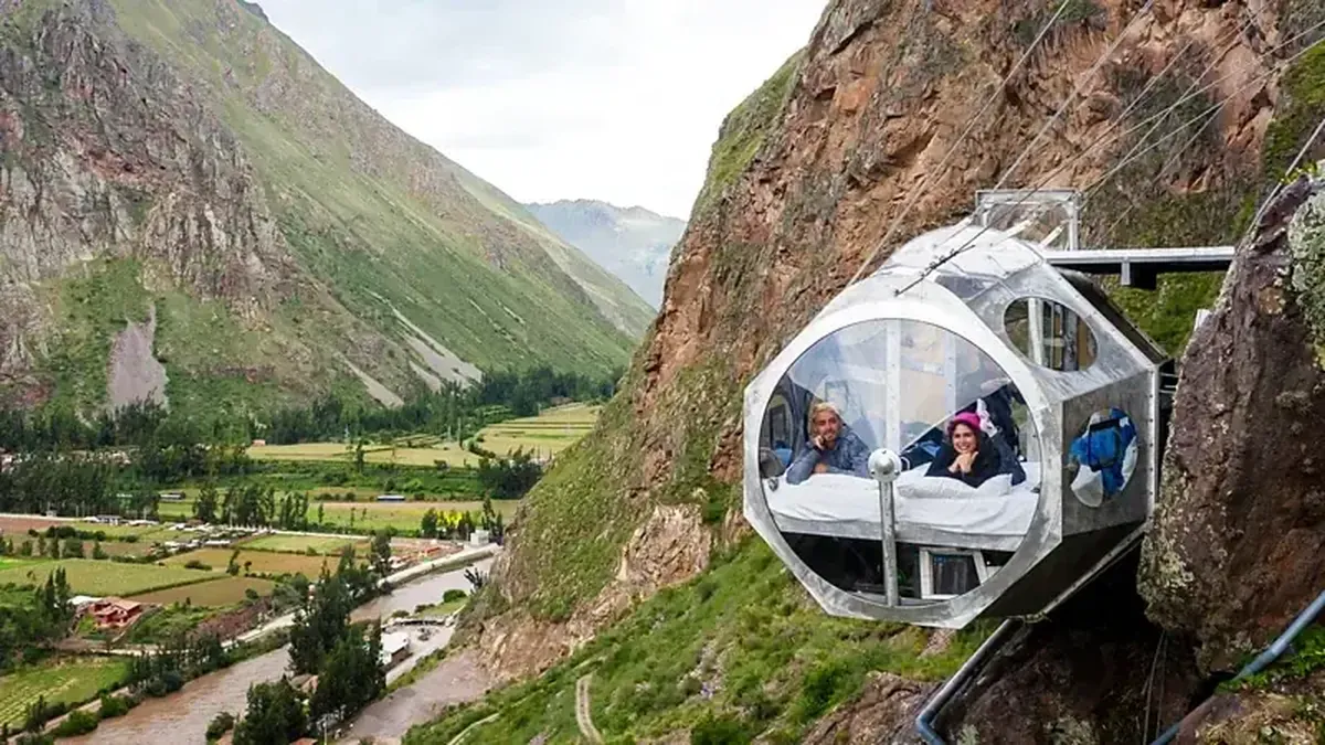 Inside the World's 5 Strangest Capsule Hotels 6 A New Era of Capsule Hotels: Five of the Strangest Tiny Rooms in the World