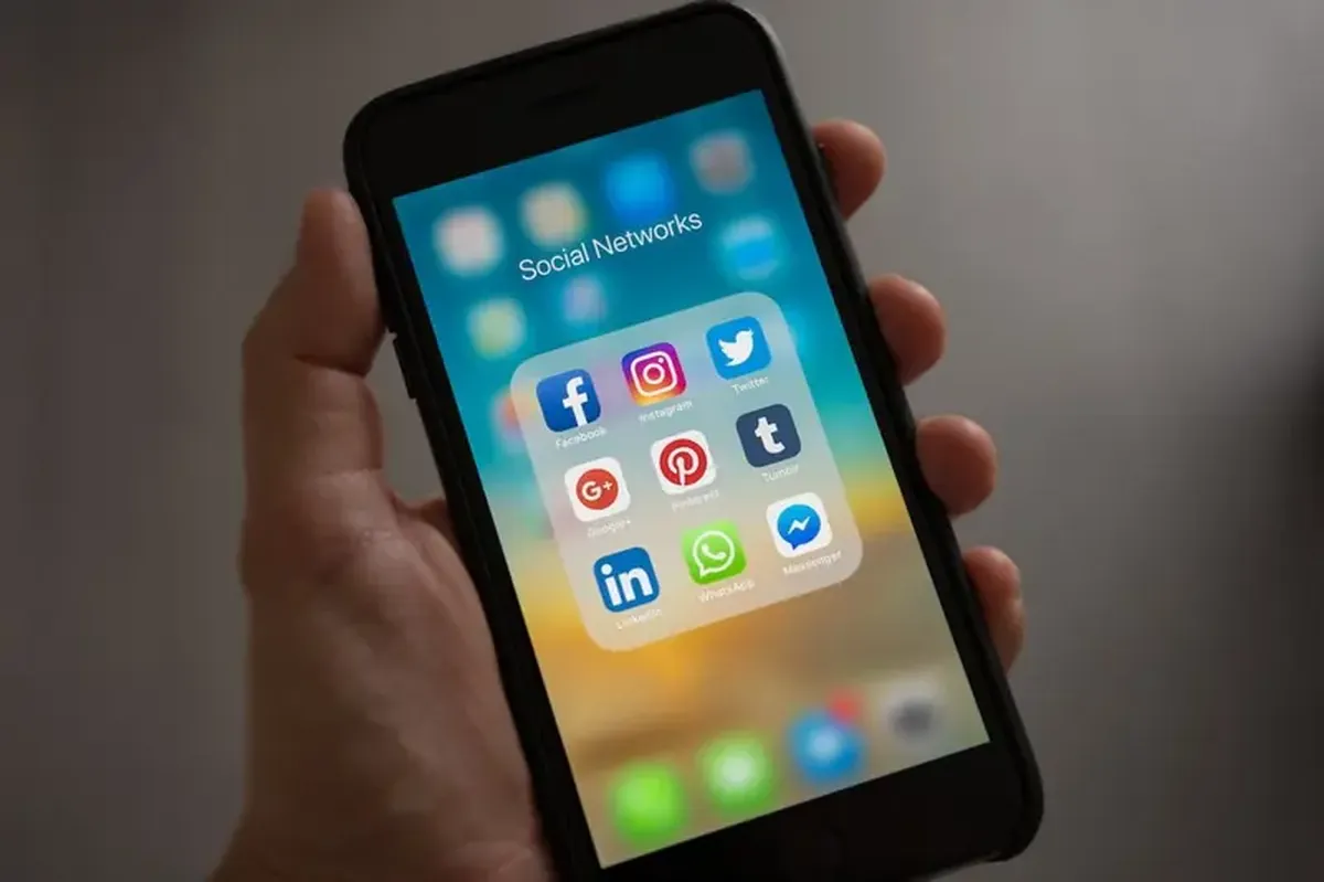 When Social Media Feels Like an Addiction: Why Therapy Helps More Than Logging Off 5 Like a mental disorder: addiction to social media requires therapy.