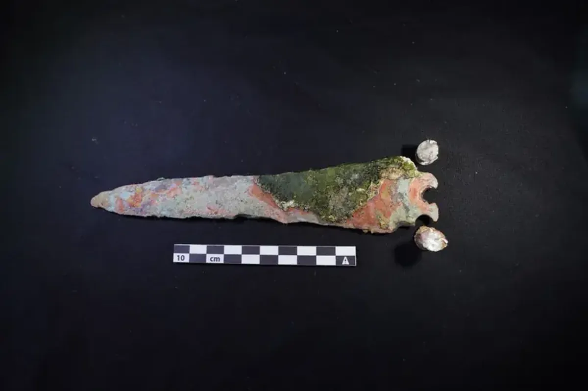 3,600-Year-Old Minoan Dagger Recovered from Shipwreck Off Antalya 4 A unique dagger from a sunken ship has been discovered in Antalya — a relic dating back 3,600 years.