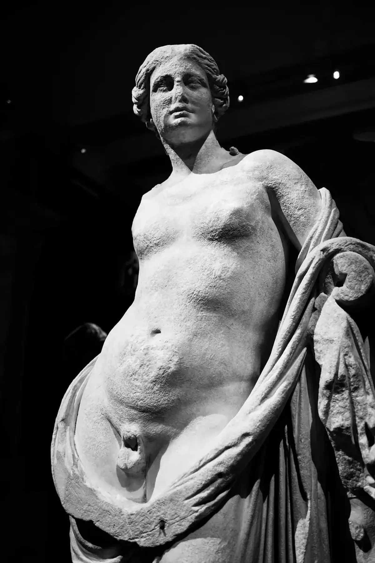 Who chopped off the noses of ancient statues?