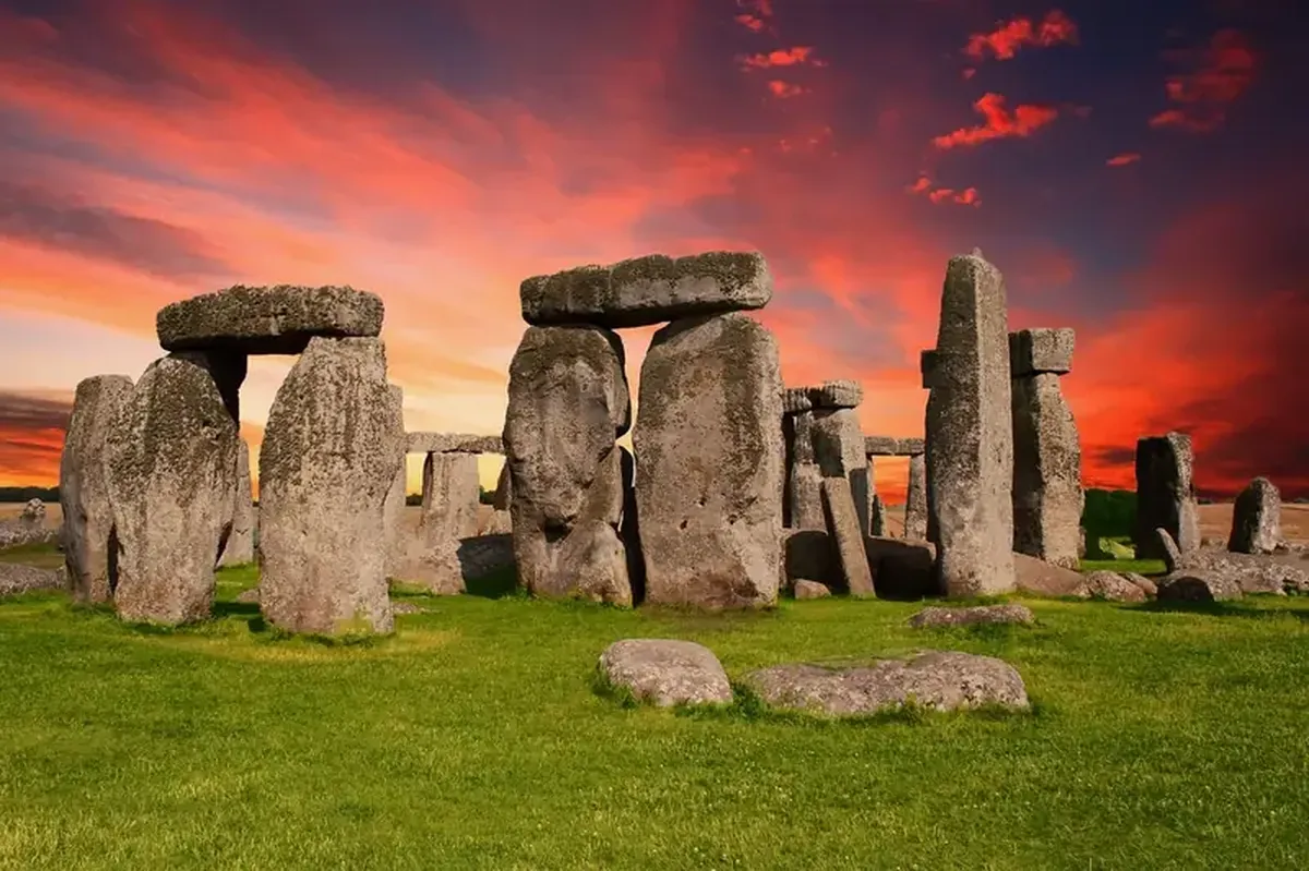 The ancient Britons who built Stonehenge had dark skin.