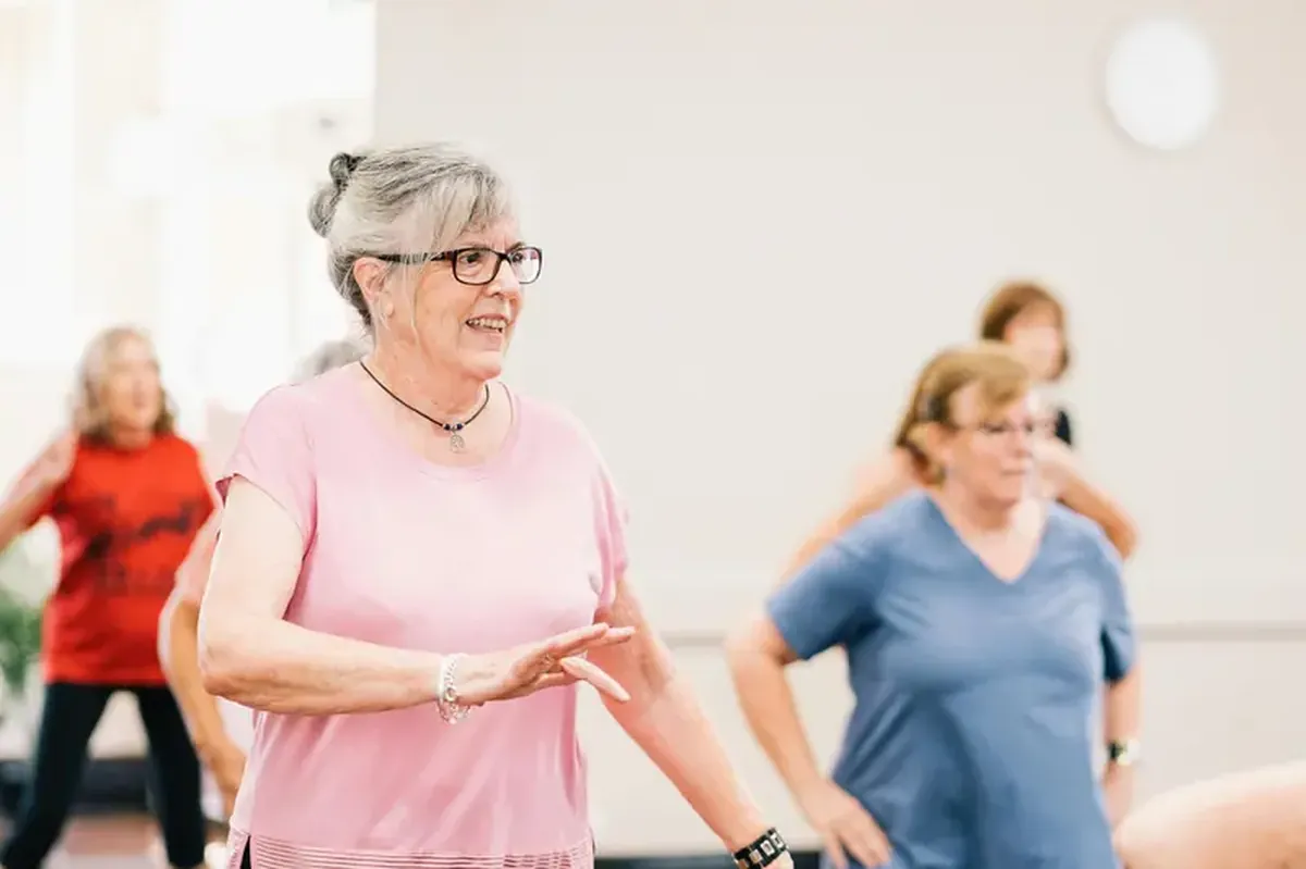 Women derive greater benefits from training than men do.