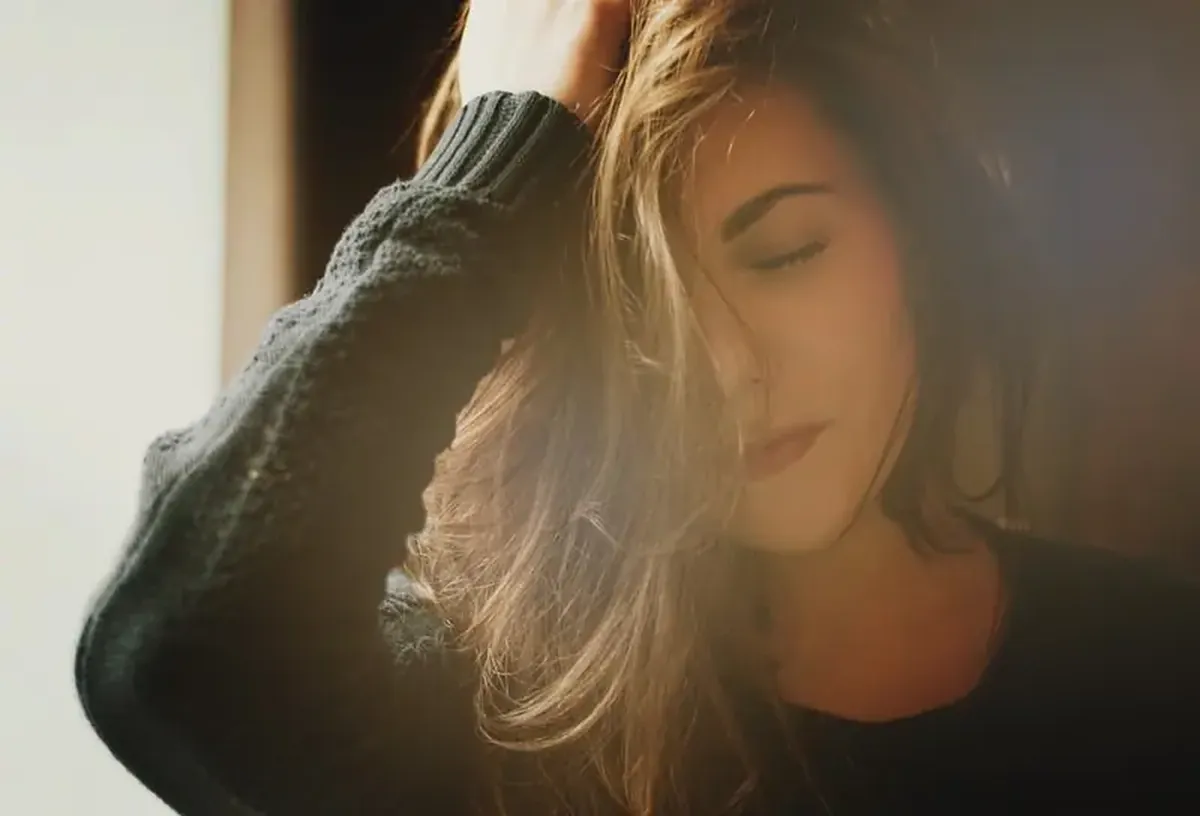 From Night Owl to Morning Lark: How to Change Your Daily Rhythms
