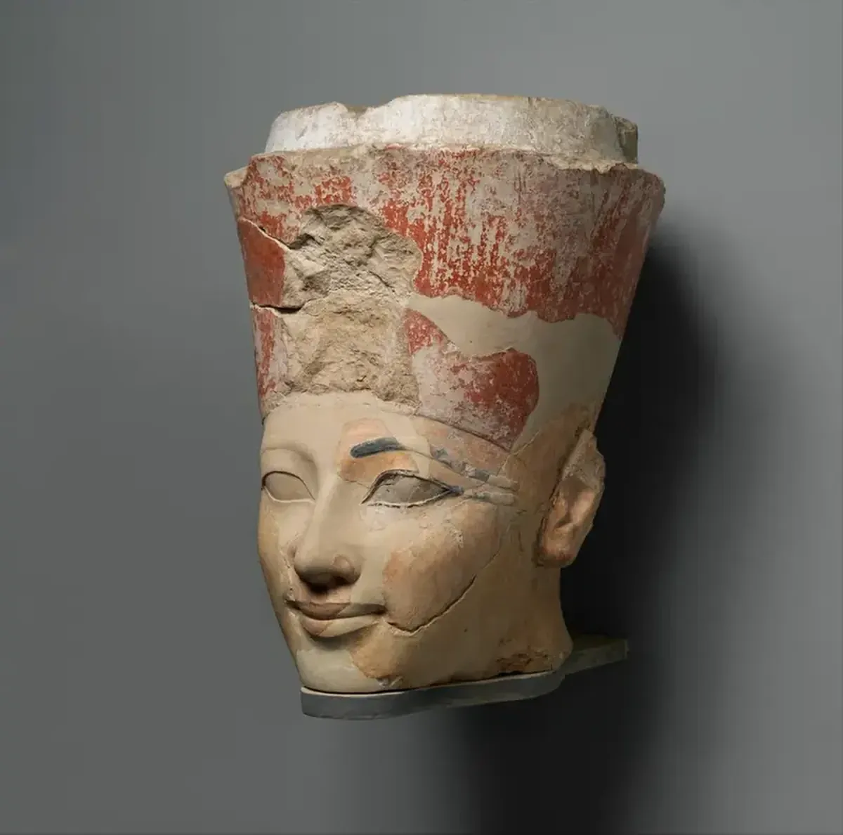 chym zavynyly statuyi hatshepsut