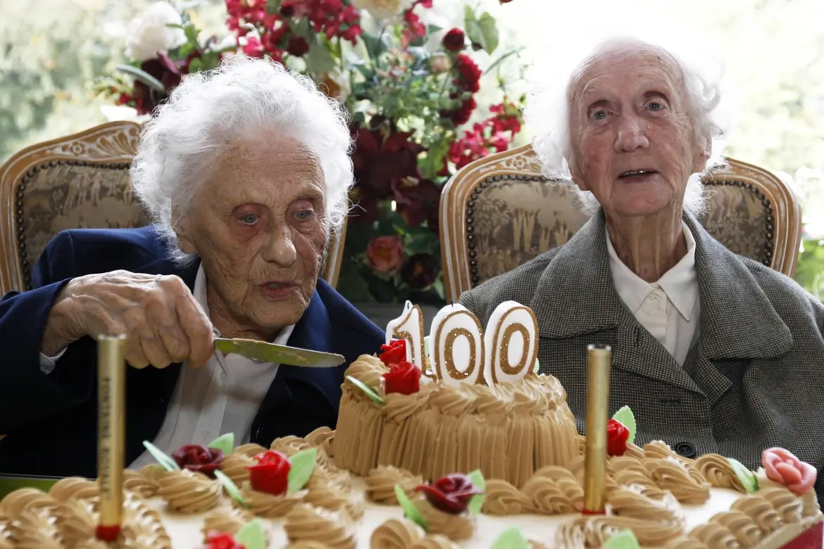 People who live to be 100 have a unique relationship with disease