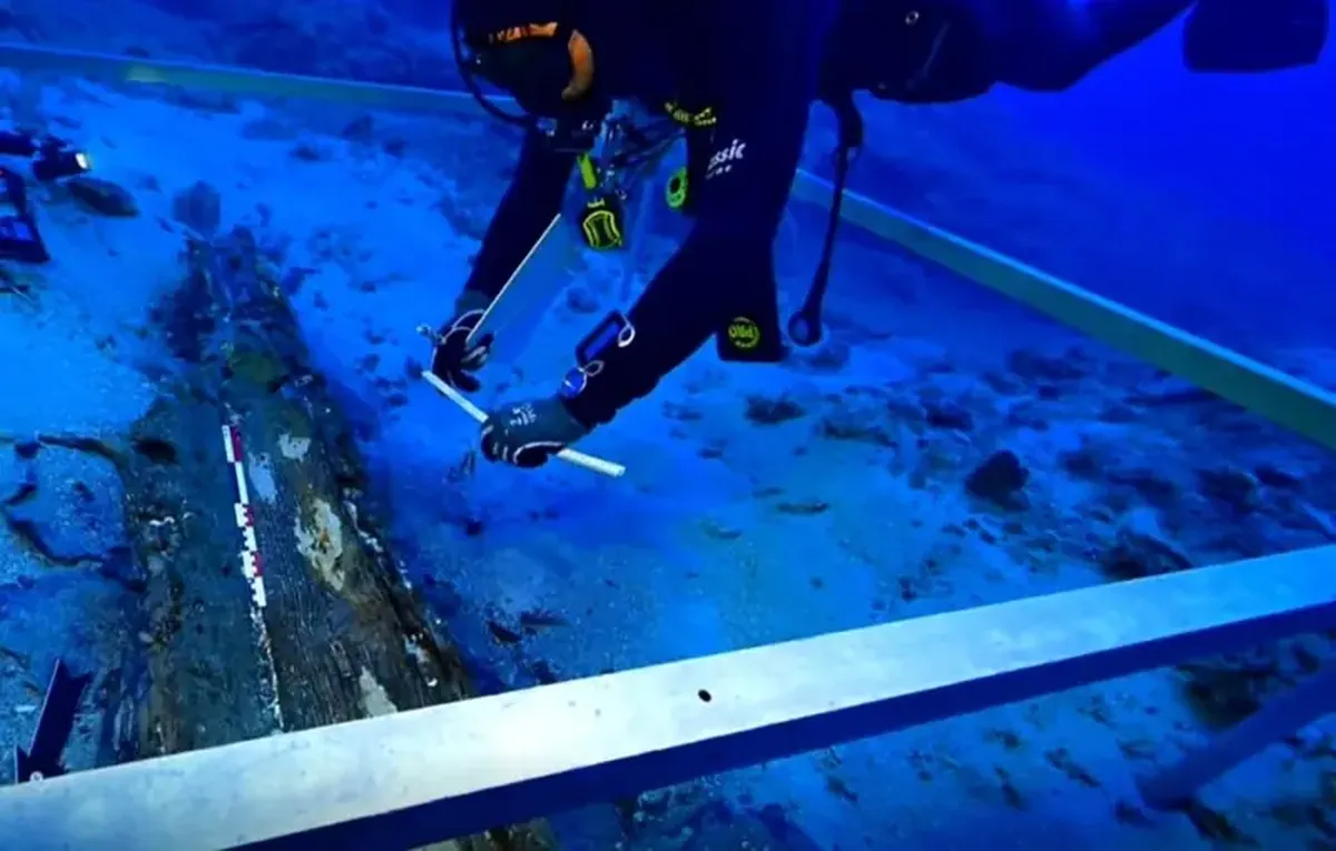 2,400-Year-Old Greek Shipwreck Found in the Adriatic Near Vis 4 A ship from ancient Greece, dating back 2,400 years, has been discovered on the floor of the Adriatic Sea.