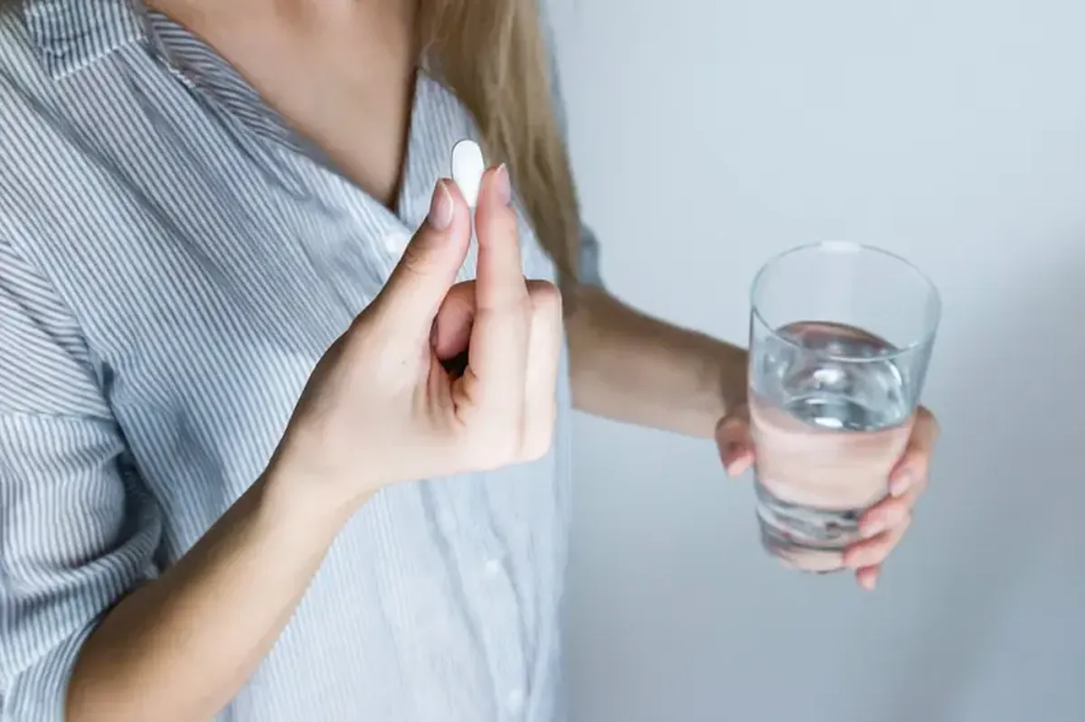 Bites and Buzzing: How to Keep Mosquitoes, Wasps, Bees, and Flies Away 5 Flying and biting: how to protect yourself from mosquitoes, wasps, bees, and flies.
