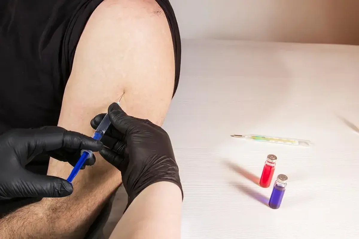 How widespread vaccination protects even people who refuse shots 3 vaccine injection