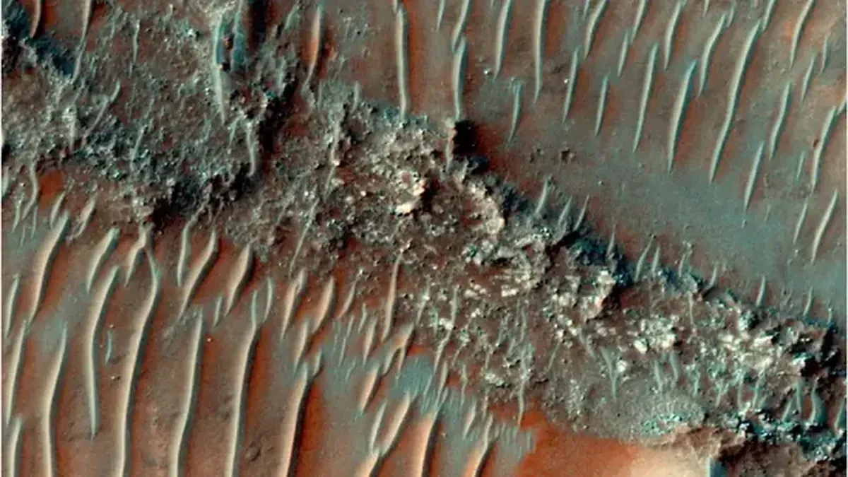 Ancient Mars saw real rain — life there would've needed umbrellas 3 If aliens had ever lived on Mars, they would have needed umbrellas.