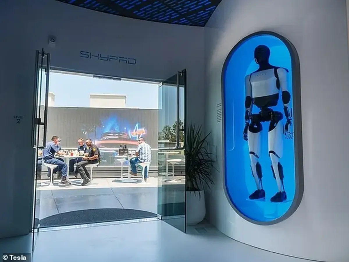 Tesla has opened a retro-futuristic diner in Hollywood.