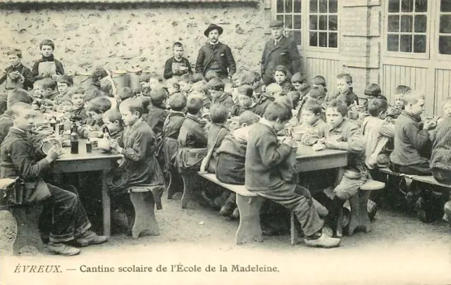 School Lunch in Évreux around 1900